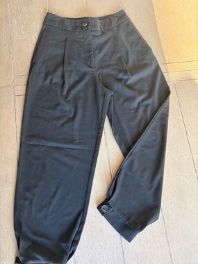 Zara pleated trousers, button bottom, ankle length.